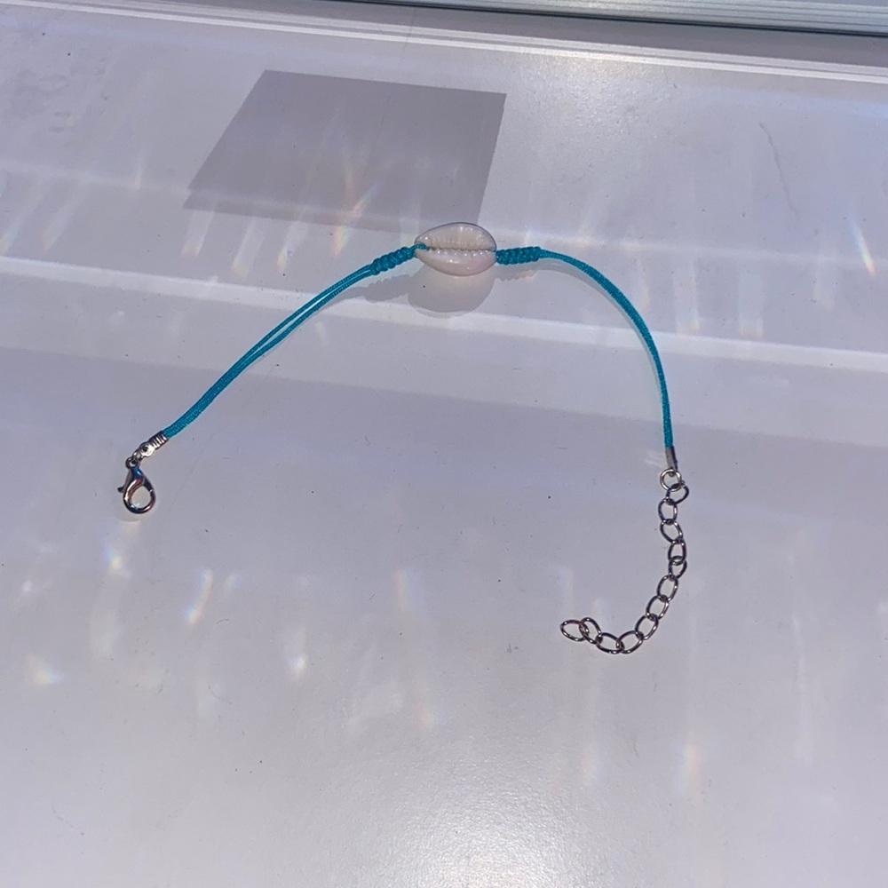 cute bracelet/anklet never worn